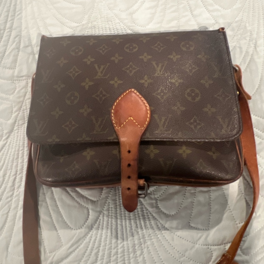 Preloved Louis Vuitton purse